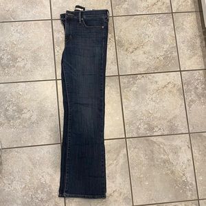 Women’s Levi Jeans